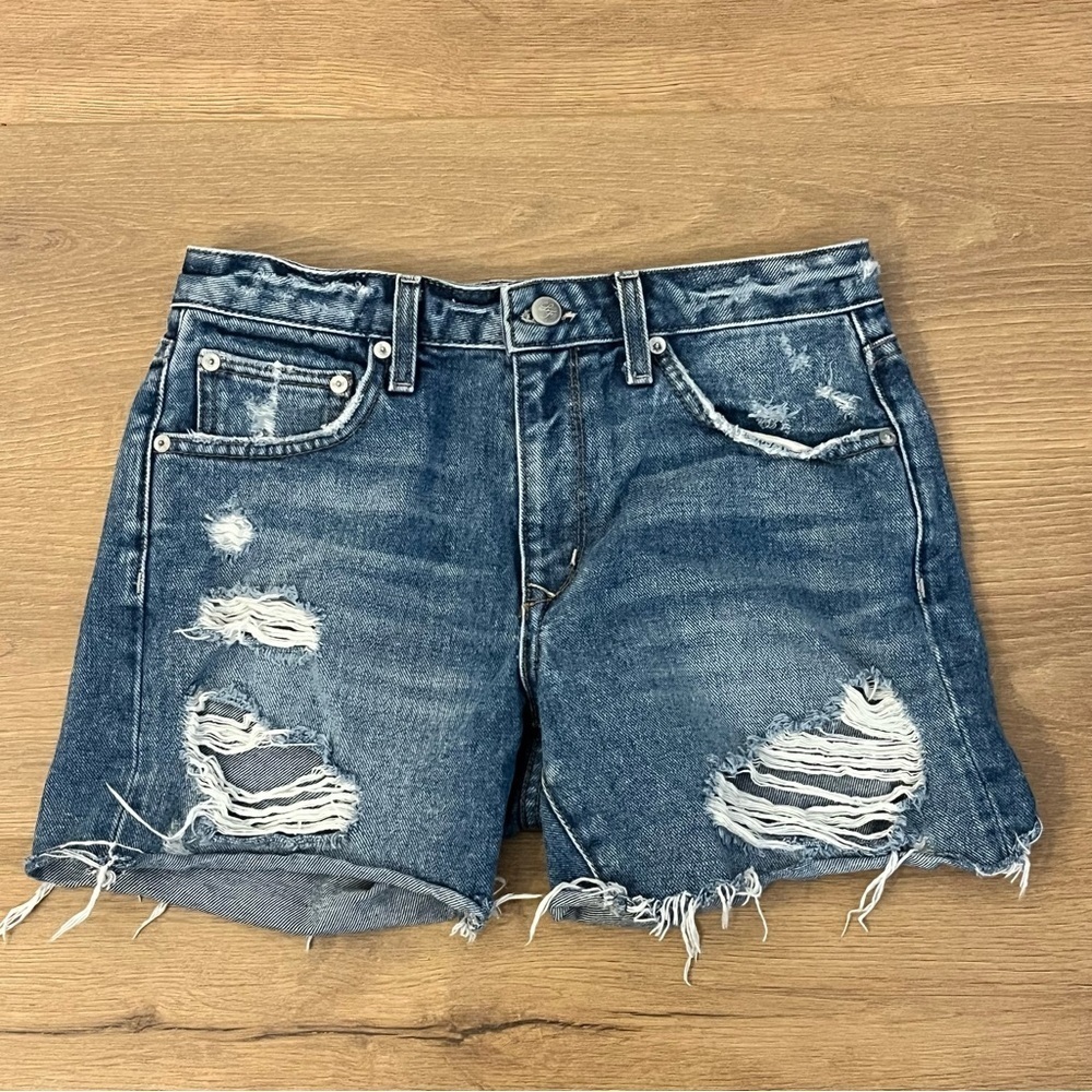 Lovers + Friends | Luca Boyfriend distressed denim Jean shorts Women’s size 26 - Picture 2 of 12